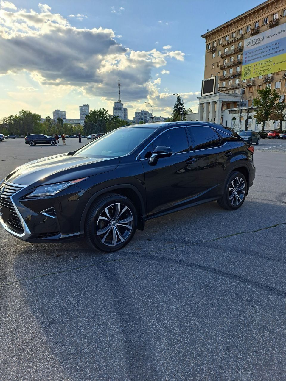 Lexus Rx 200t продам.