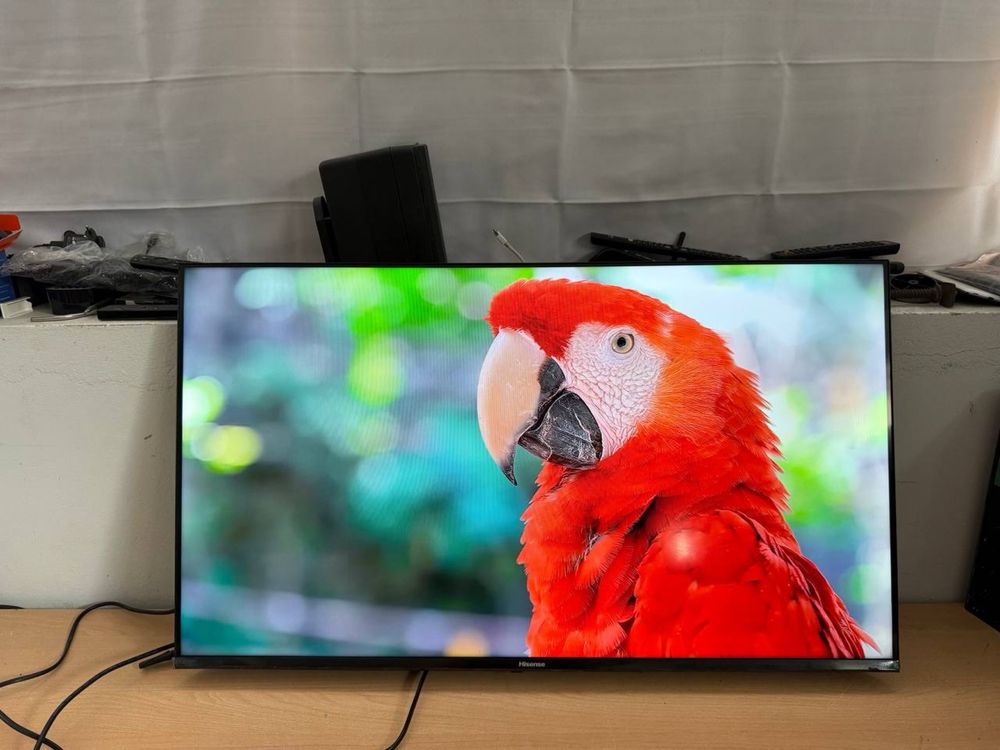 Телевізор Hisense / 40” / Full HD / Smart TV