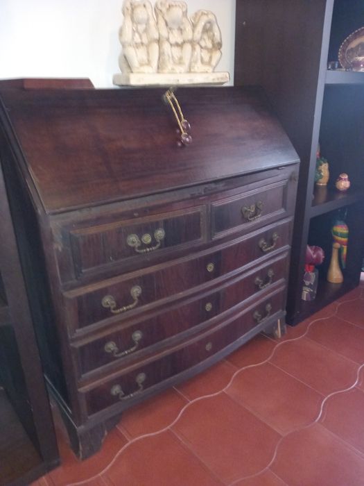 Escrevaninha castanha antiga