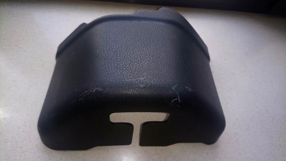 Osłona obudowa zwijaka pasa ISUZU D-max 2012-2020