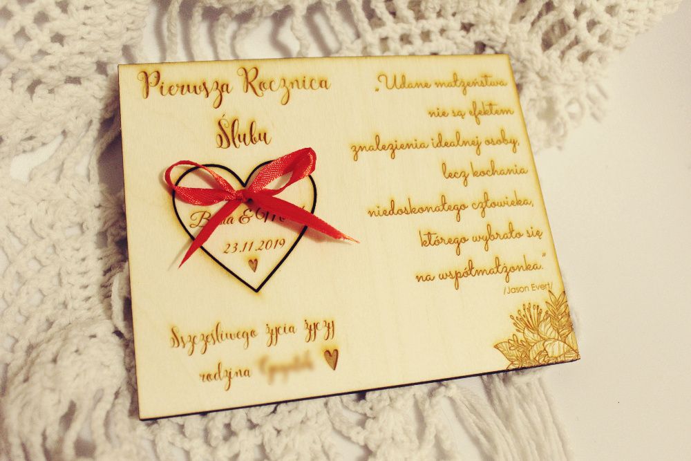 Drewniana kartka ŚLUB ROCZNICA na różne okazje z wyjmowanym sercem