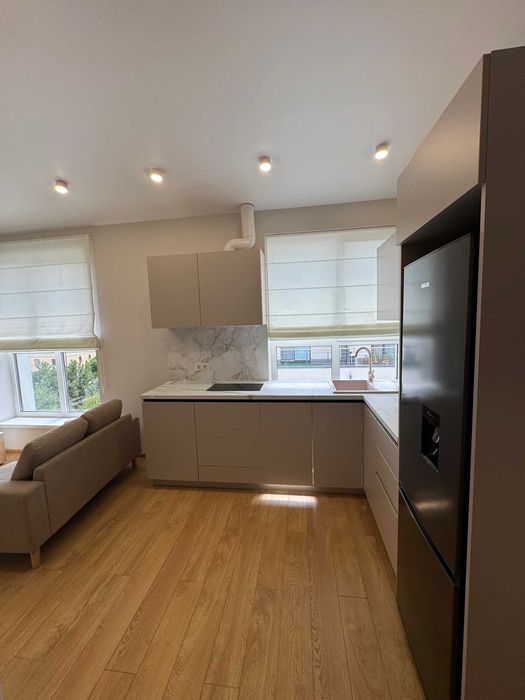 новобудова, клубний будинок. Дафі, Підстанція, пр. Науки. Перша здача