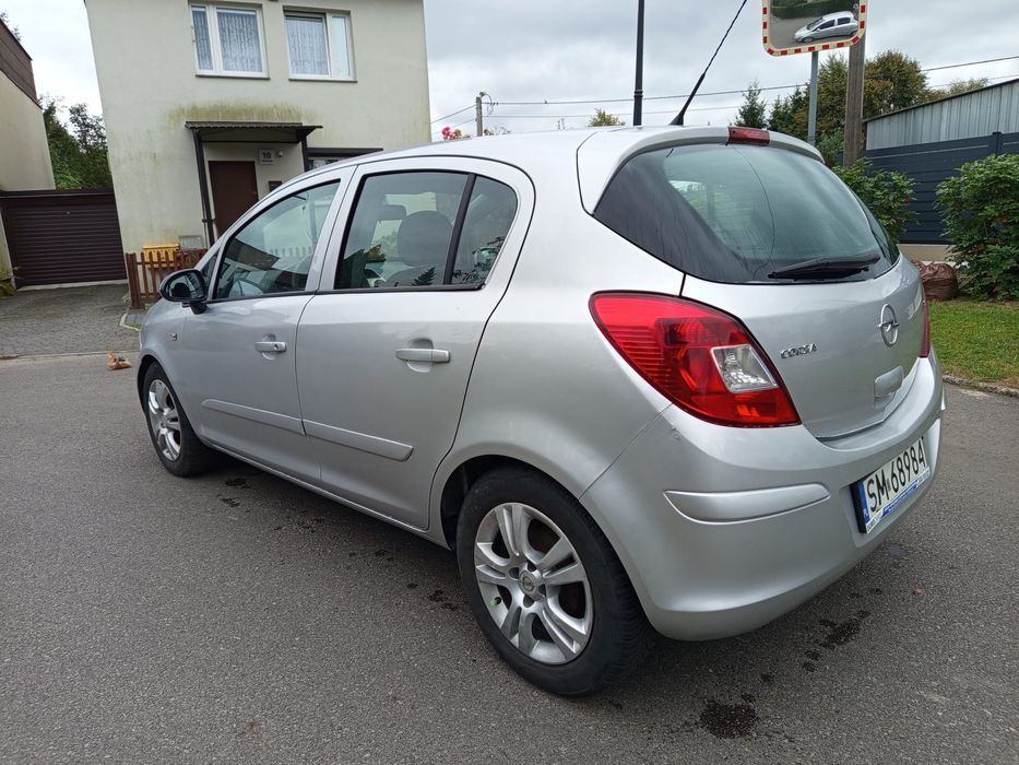 Opel Corsa D Super stan przebieg 88tys km