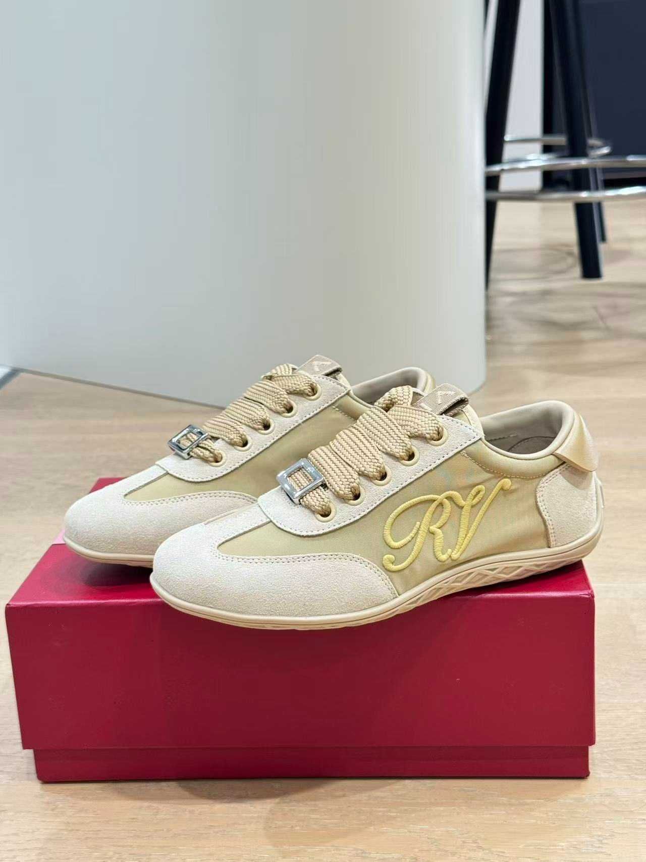 Sapatilhas Roger Vivier Femininas - Tamanho Personalizável