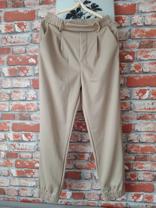 Spodnie eleganckie dresy