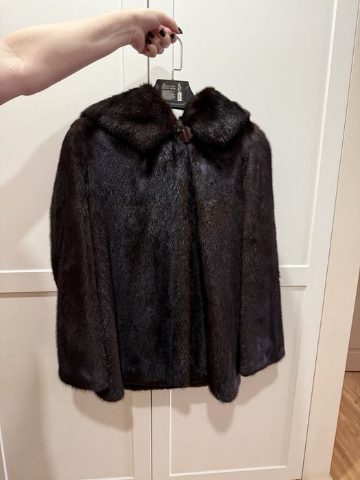Напівшубок. Норка. Коричневий кольор. Розмір M-L.