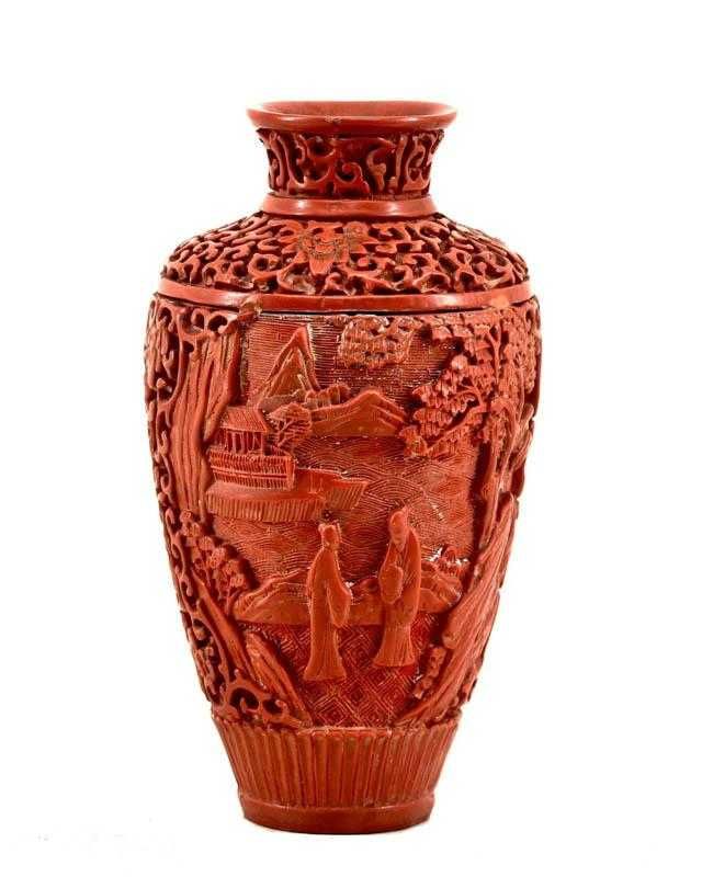 Jarra Oriental em Cinnabar