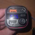 Transmiter FM bluetooth, zestaw głośnomówiący z podświetleniem