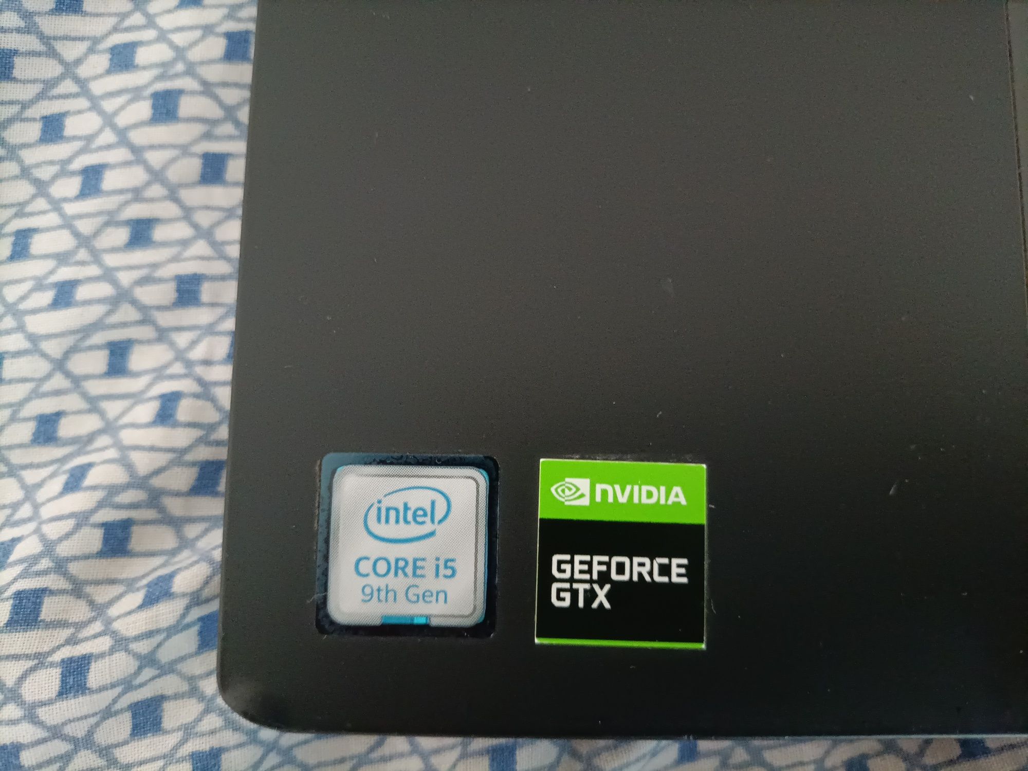 Portátil Gamer Preto — Desempenho Fluido