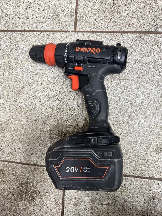 Шурповерт dnipro m