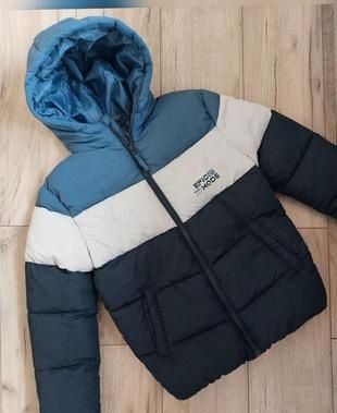 Дитяча куртка м'яка та дуже зручна