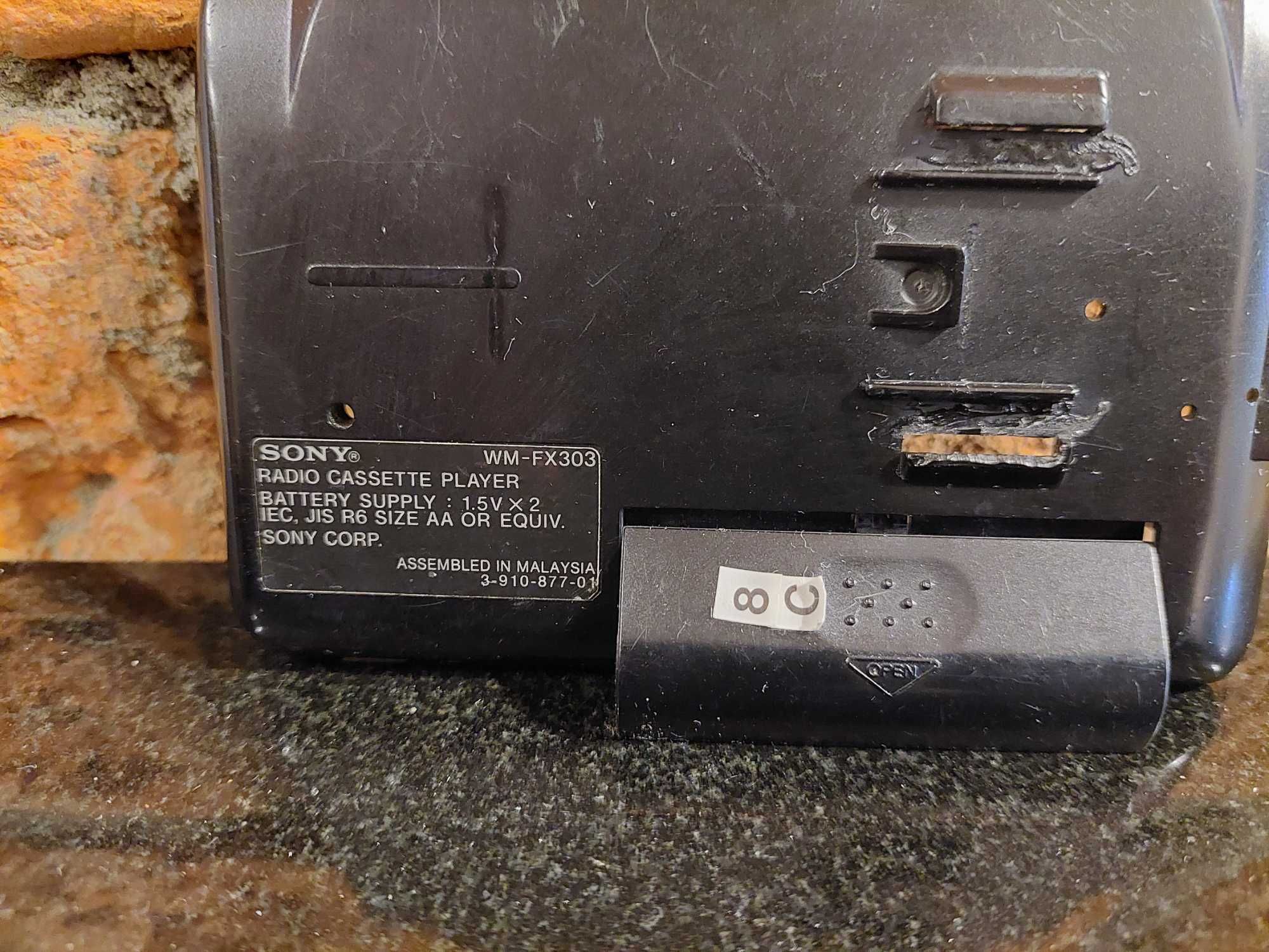 Obudowa komplet WALKMAN SONY WM-FX303 odtwarzacz kaset magnetofon oryg