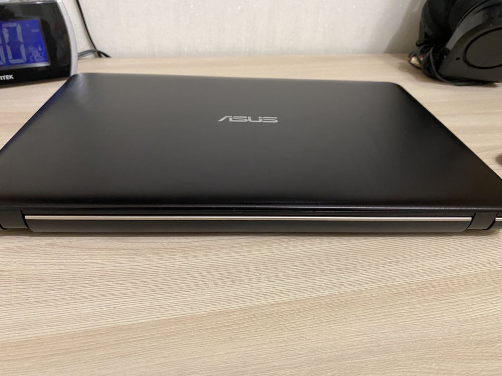 Продам ноутбук ASUS на 1TB HDD