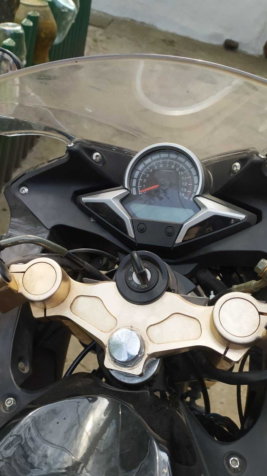 мотоцикл-viper 250 CBR