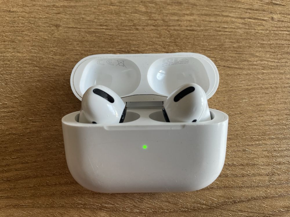 Air pods pro - lewa skuchawka trzeszczy