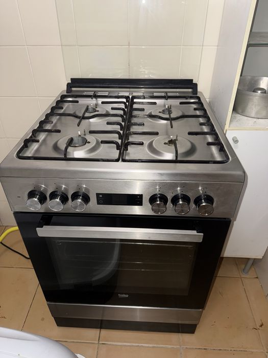 Fogao com pouco uso