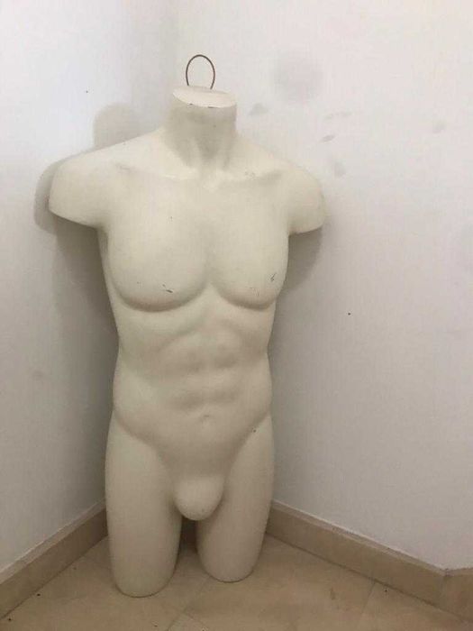 Expositores para vestuário