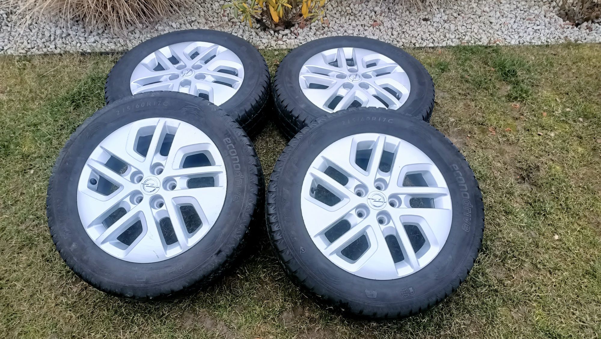 Koła letnie felgi 17 5x114,3 et50 Opel Vivaro Renault Trafic itd