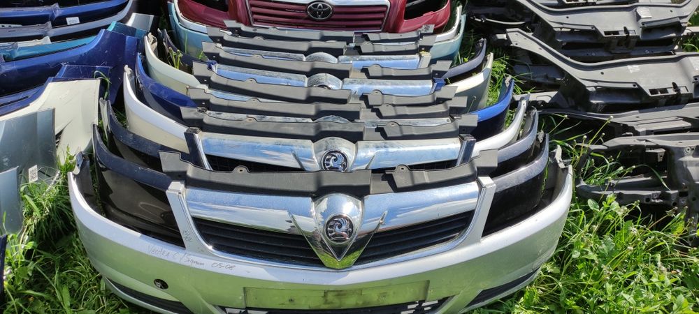 Передний бампер Opel Signum Vectra C