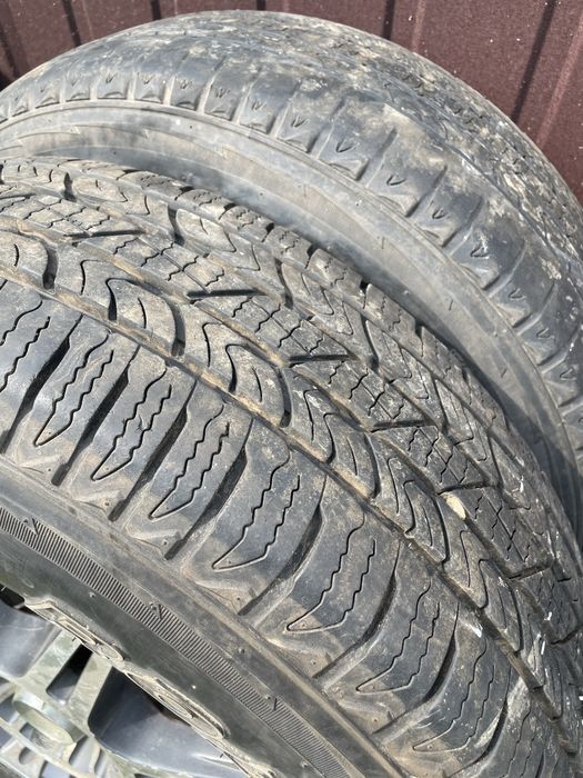 Диски з шинами Mazda Trebute