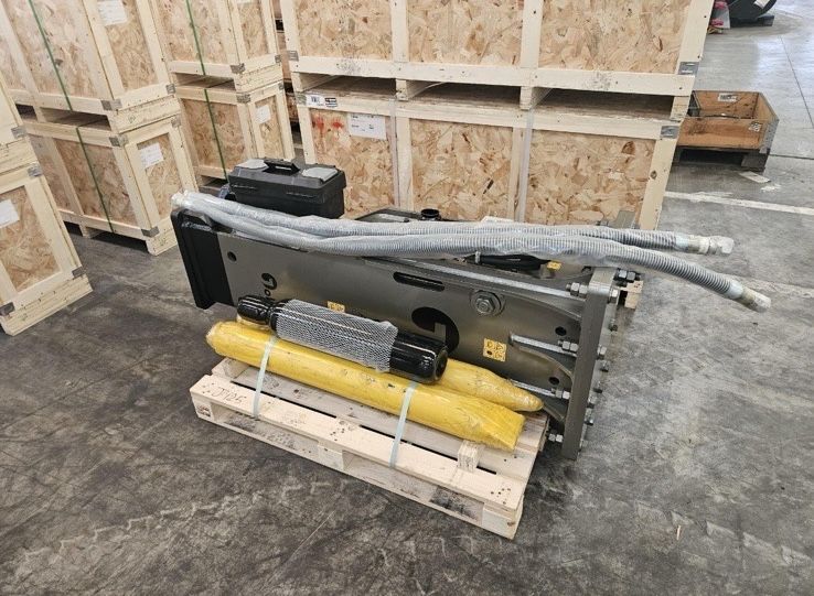 Гідромолот  до мініекскаваторів Jobs S60,S68,Italy,