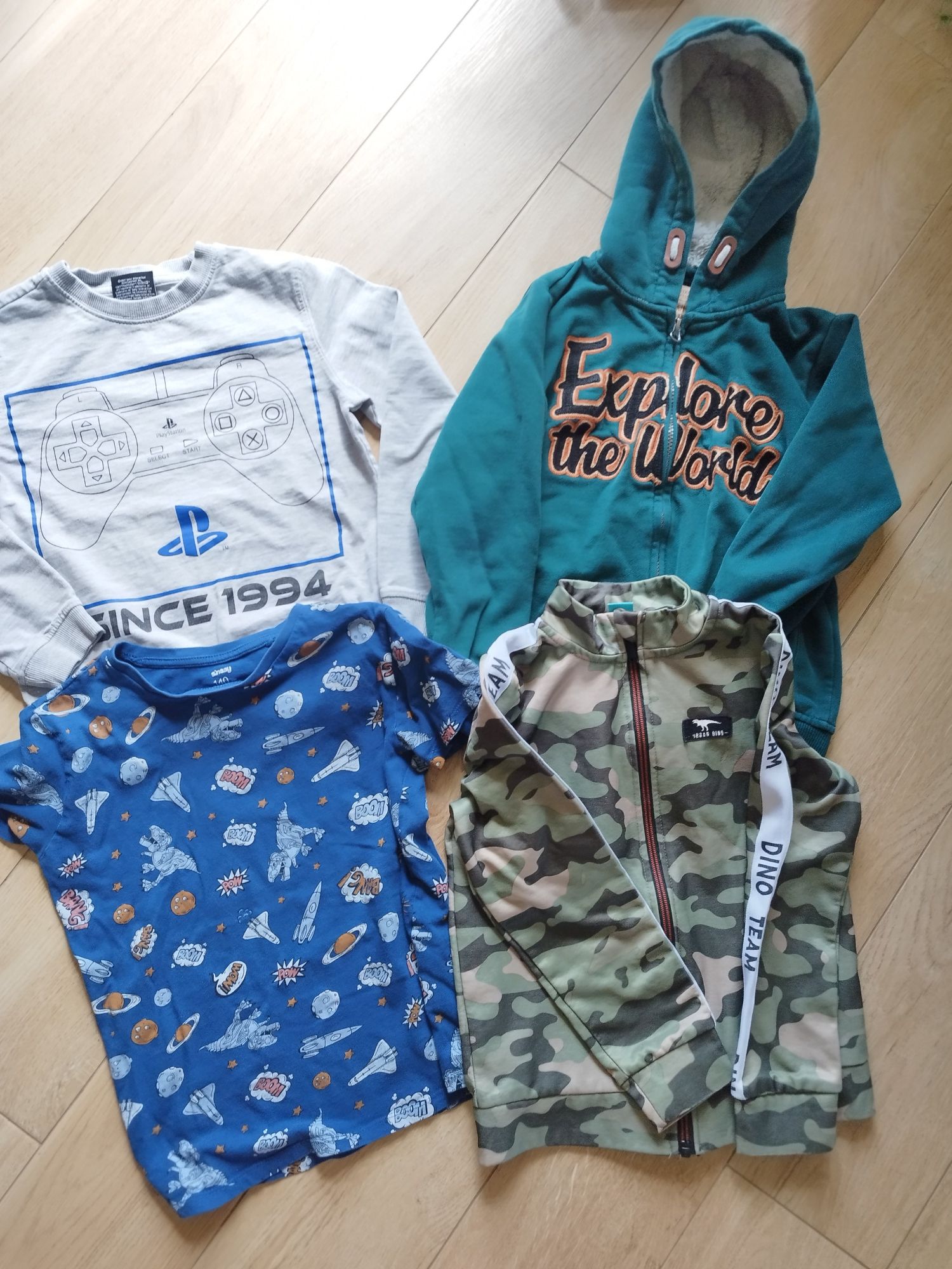 Zestaw bluzy bluza koszulka PlayStation Moro