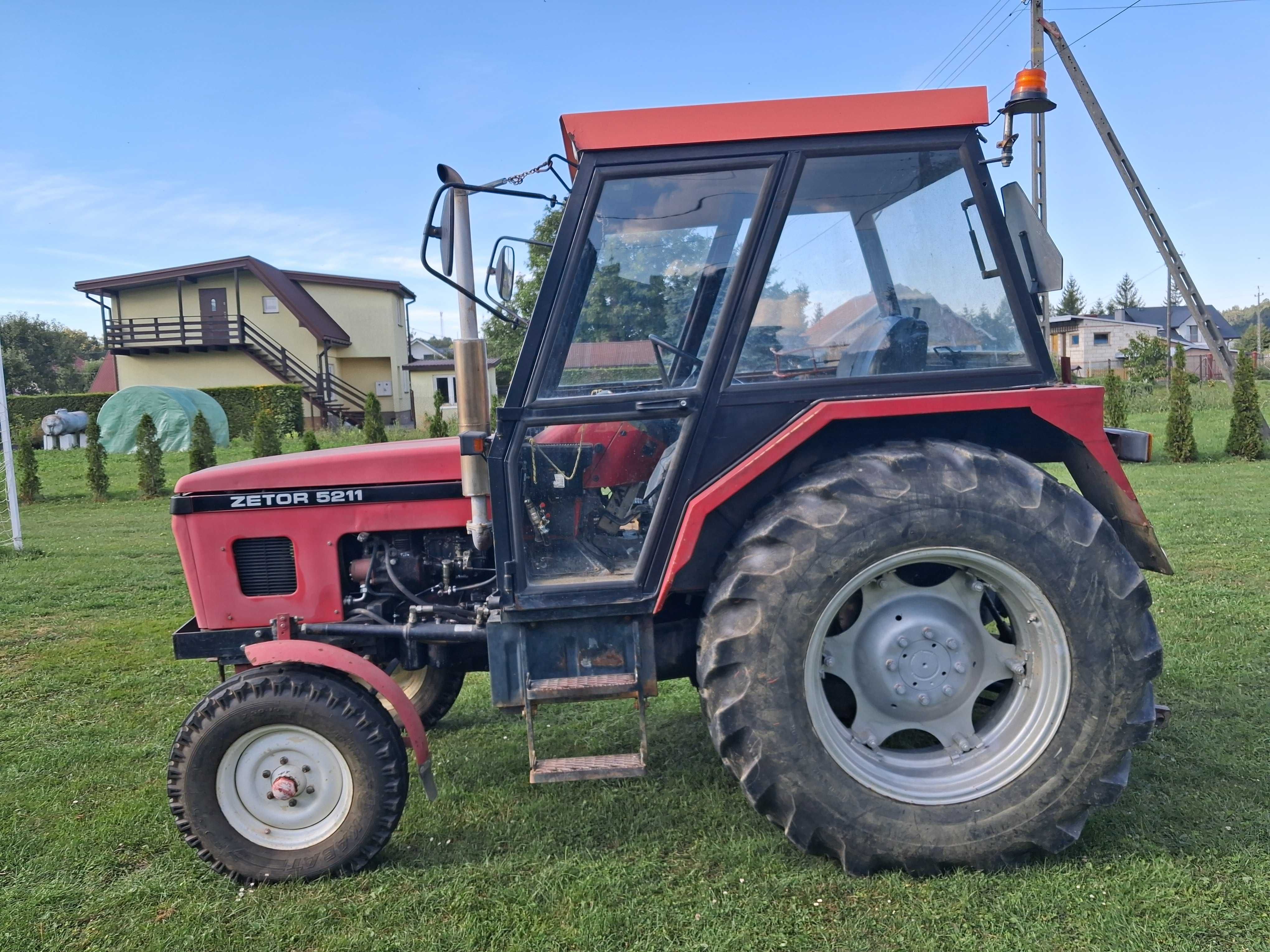 Ciągnik Traktor Zetor 5211 zarejestrowany na 2 osoby