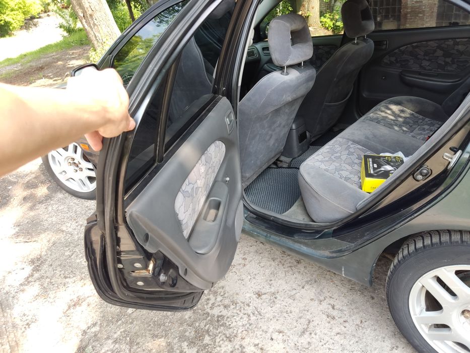 Toyota avensis газ/бенз переоформлення