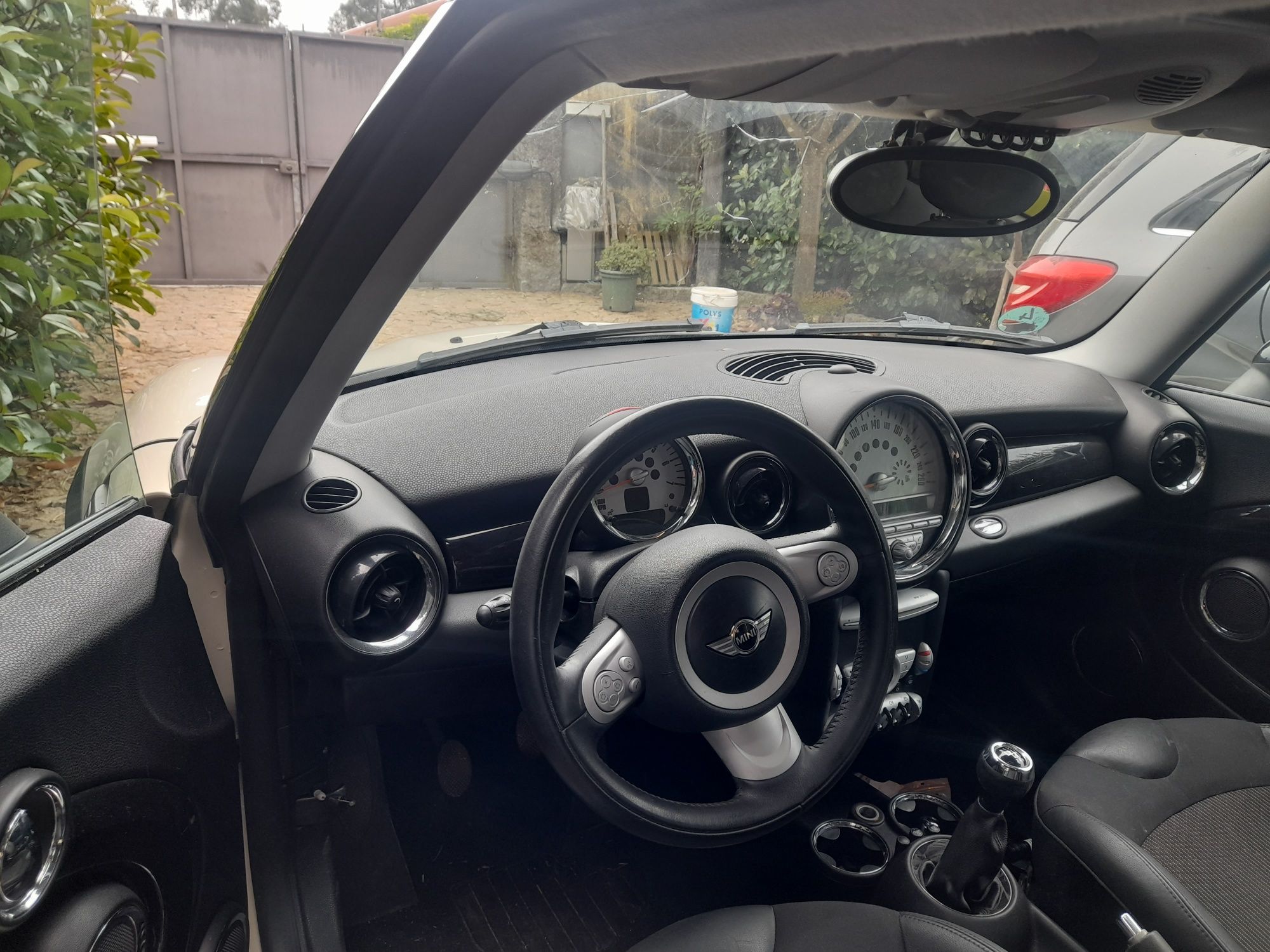 Mini cooper D em bo. Estado