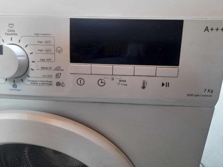 maquina de roupa CUNFT lava  7 quilos 1200