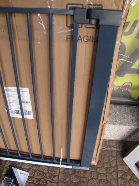 Bramka 73-80 cm zabezpieczająca do drzwi dla dzieci psów Safety