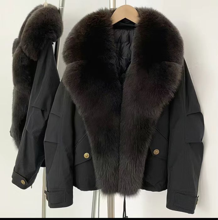 Жіночий пуховик куртка з хутром