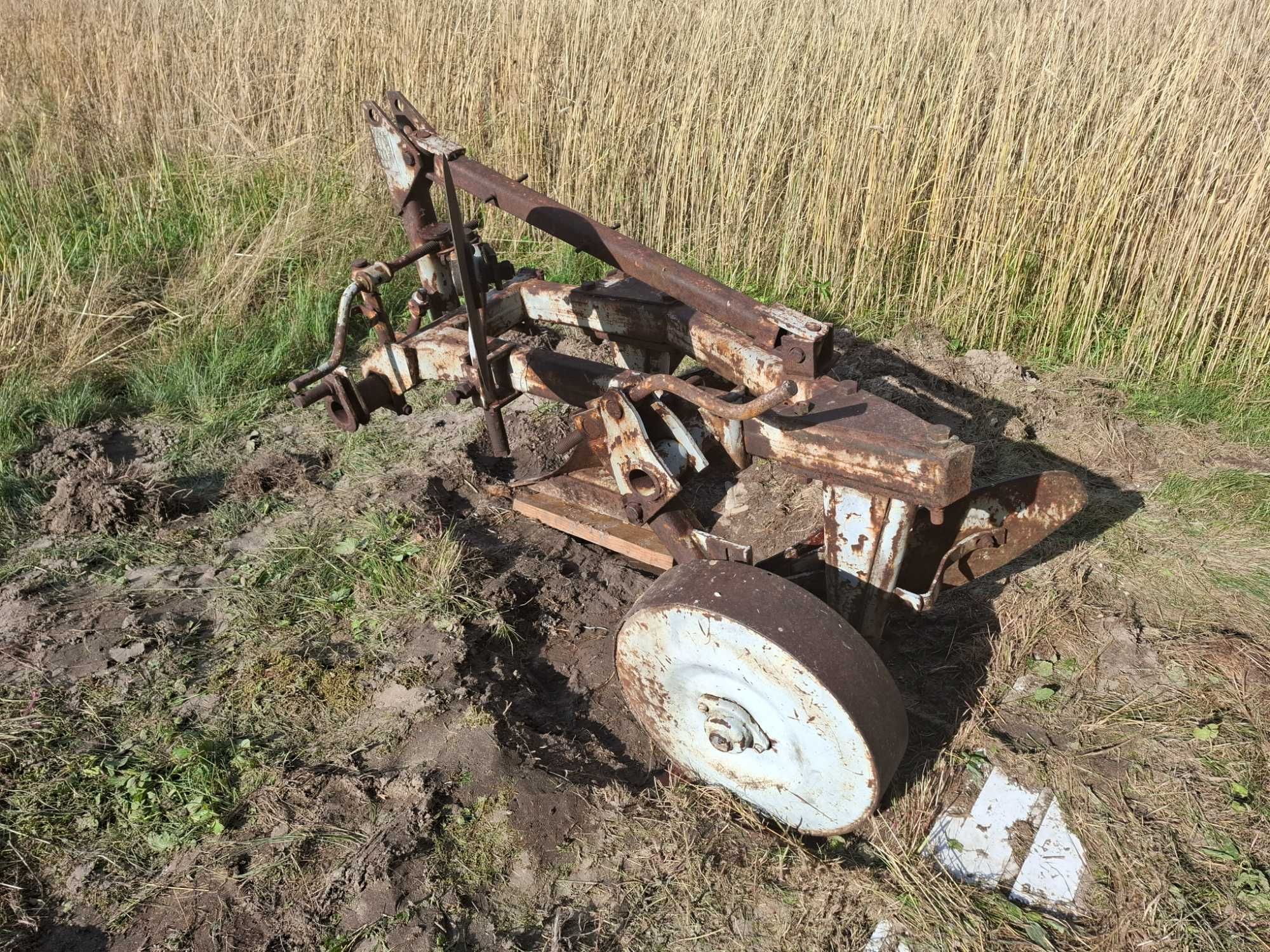 Pług 2-skibowy, stan dobry