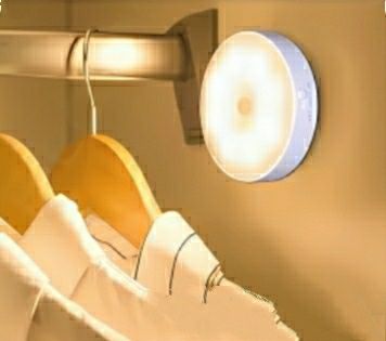 Світильник бездротовий з датчиком руху