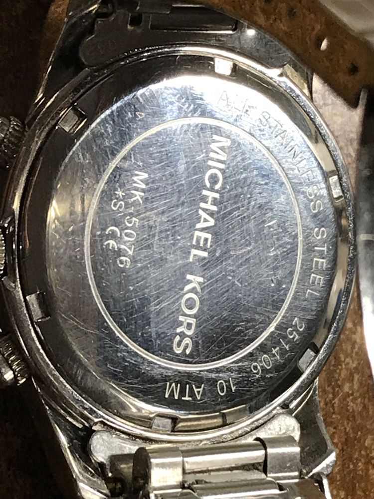 Часы кварцевые  MICHAEL KORS