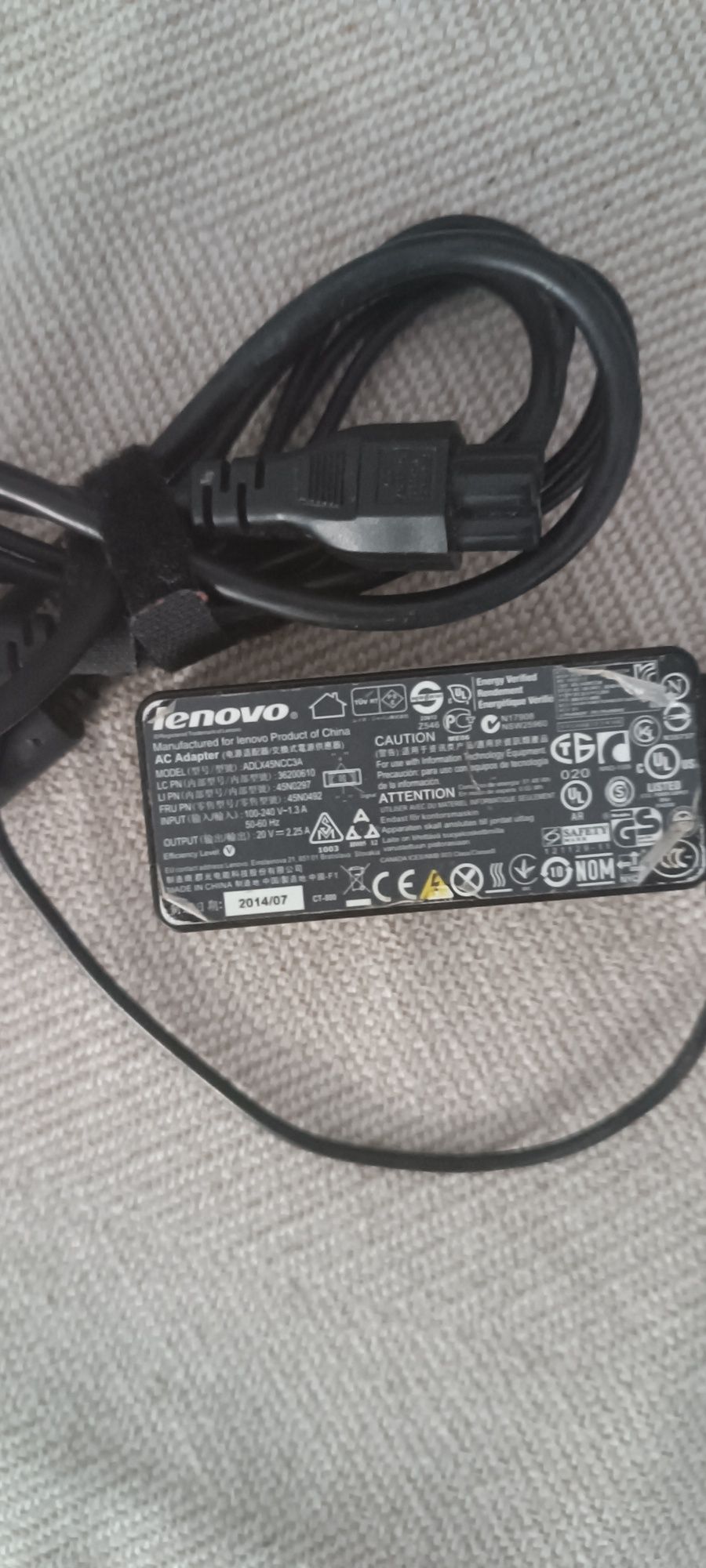 Ładowarka do laptopa Lenovo