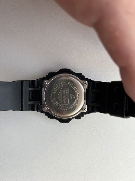 Часи Casio DW-5700BBM-1ER