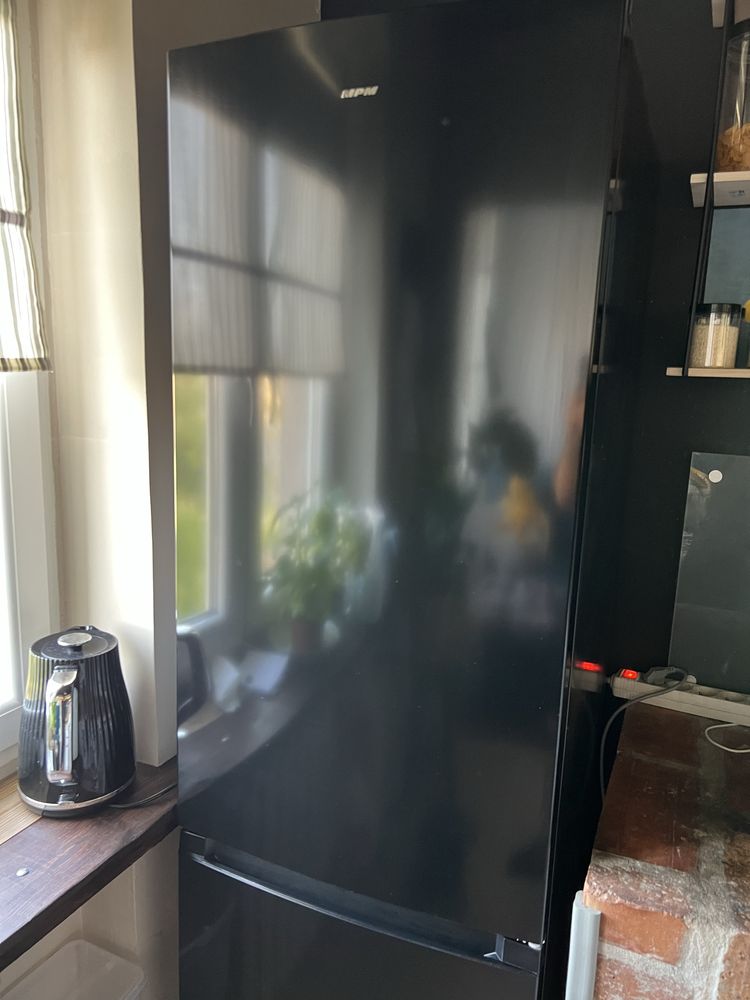 Lodówka MPM No frost 180cm Czarna