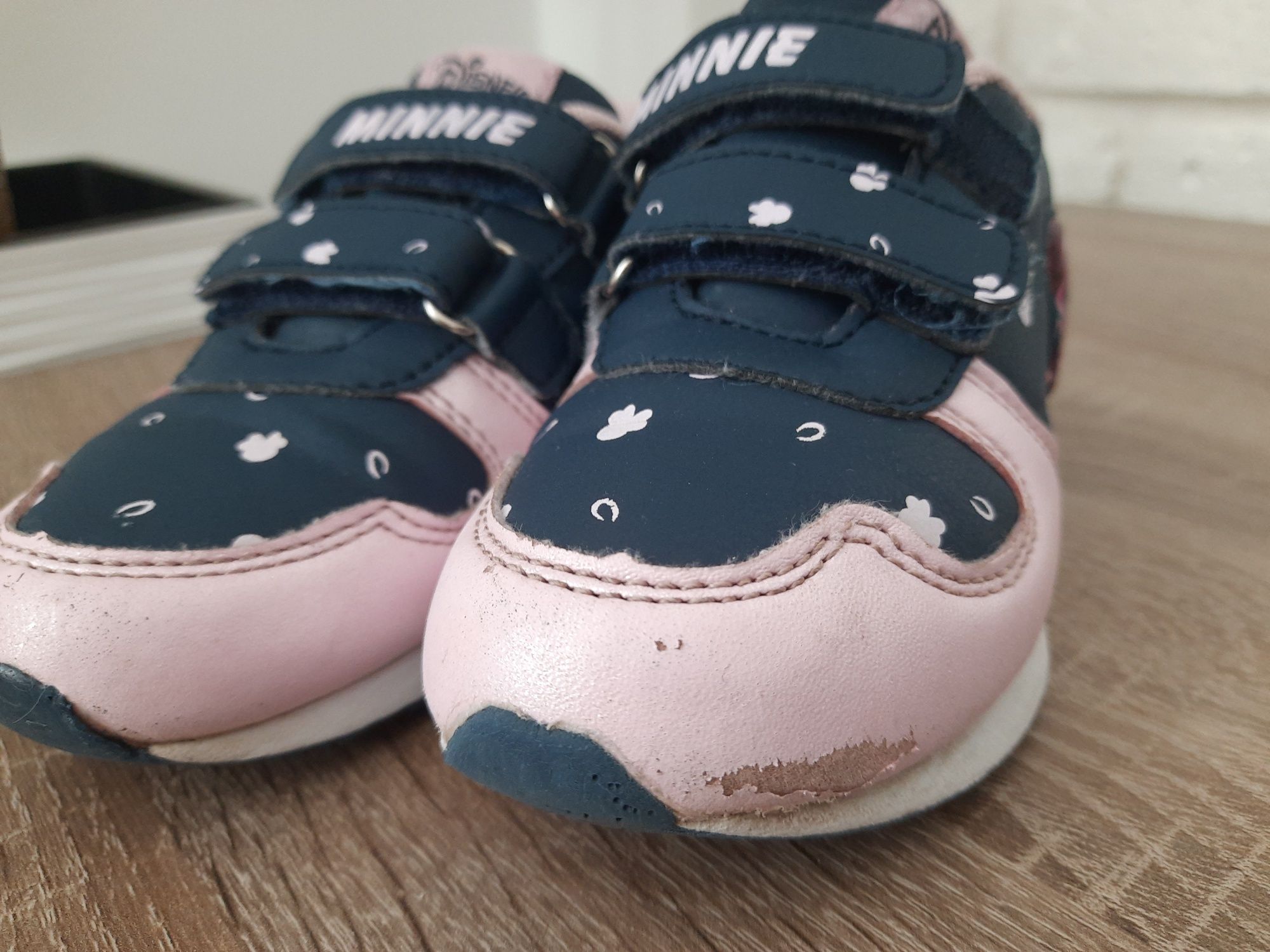 Adidasy Disney Minnie r. 29, wkładka 18cm