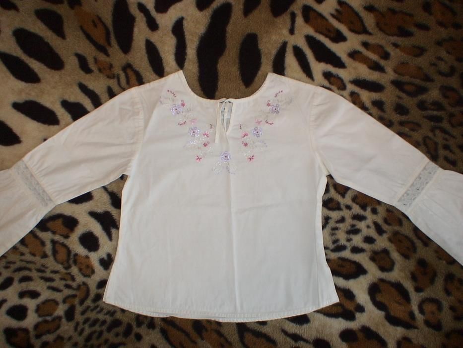 Красивая вышиванка блузочка на 5-7 лет можно в школу