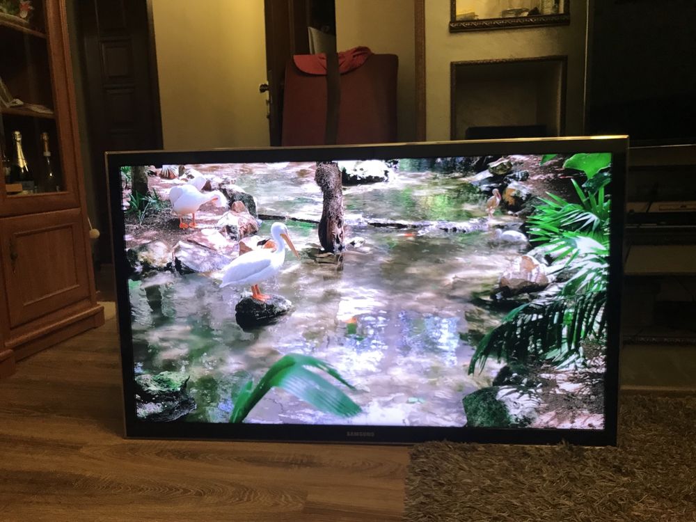 Samsung UE55C6000, FulHD 1920x1080, 100 Hz