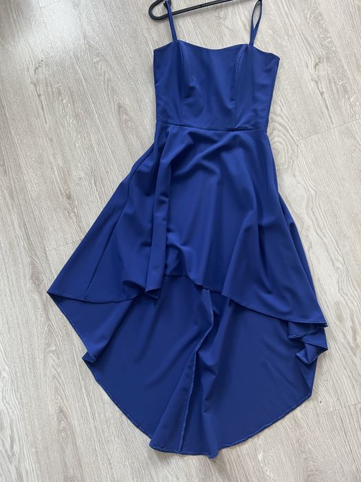 Piękna elegancka sukienka