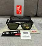 Ray-Ban Wayfarer Sunglasses Black/Green