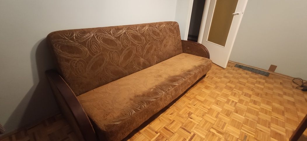 Oddam za darmo kanapę z funkcją spania