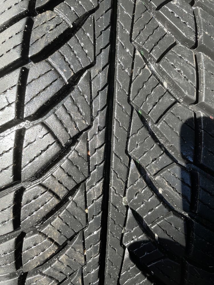 R16 205/60 Goodyear ultragrip performance 8