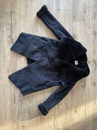 Czarny plaszcz zimowy z futerkiem pull and bear XS