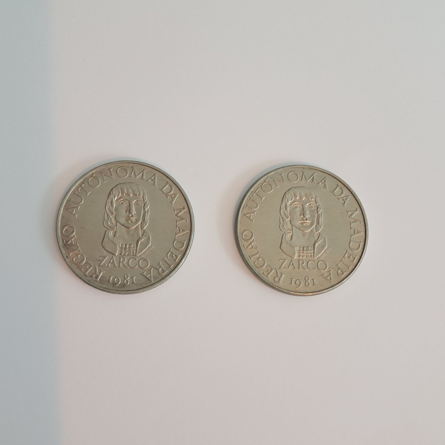 Moedas portuguesas antigas em ótimo estado