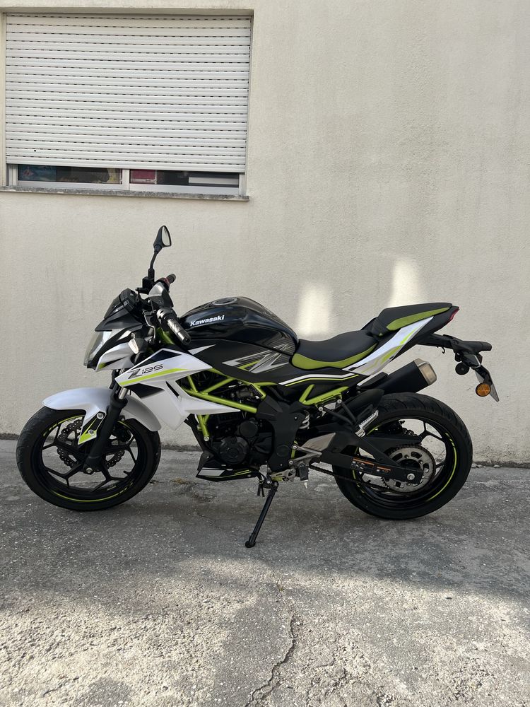 Kawasaki Z 125 .