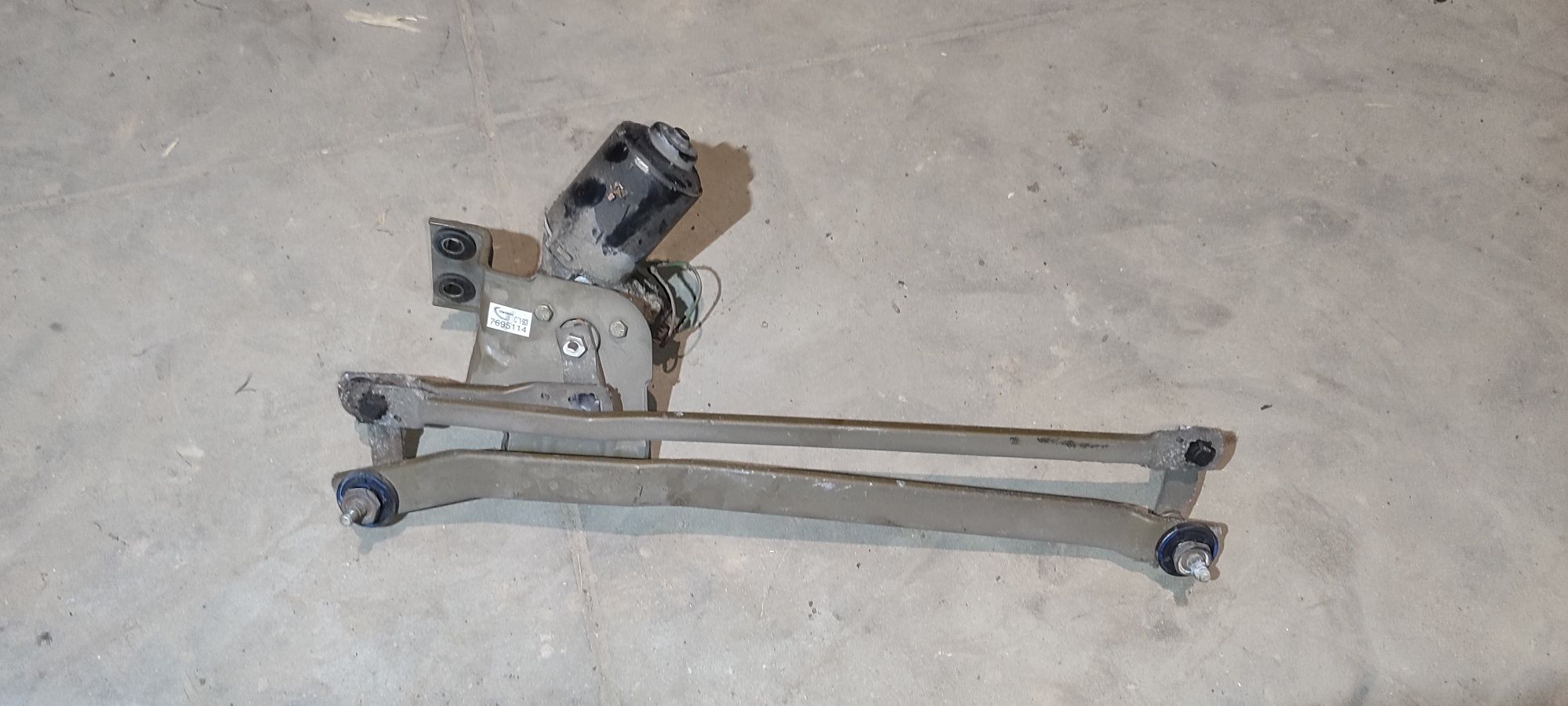 Seicento mechanizm silniczek wycieraczek przód przednich i inne