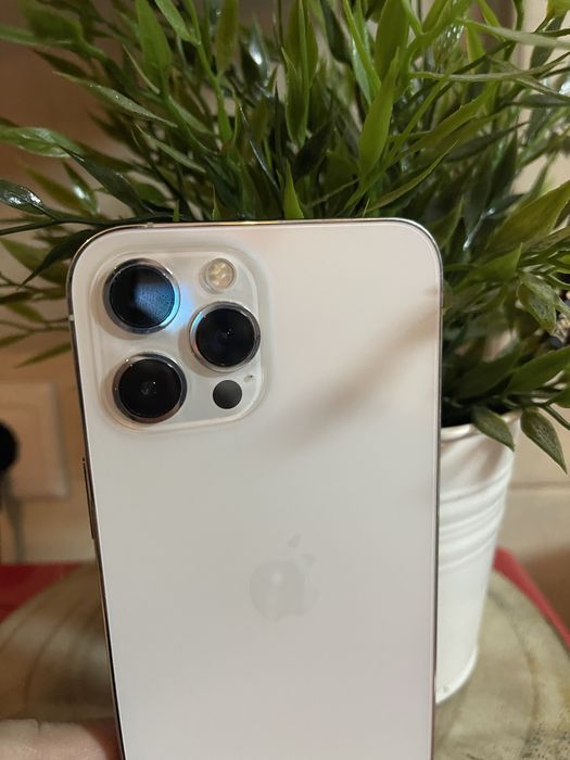 Iphone 12 Pro Max // 128 GB